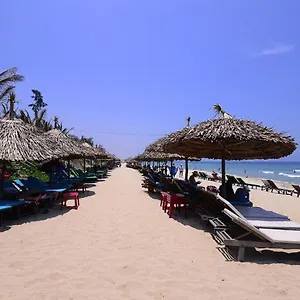 https://cua-dai-beach-homestay.hotelsofhoian.com