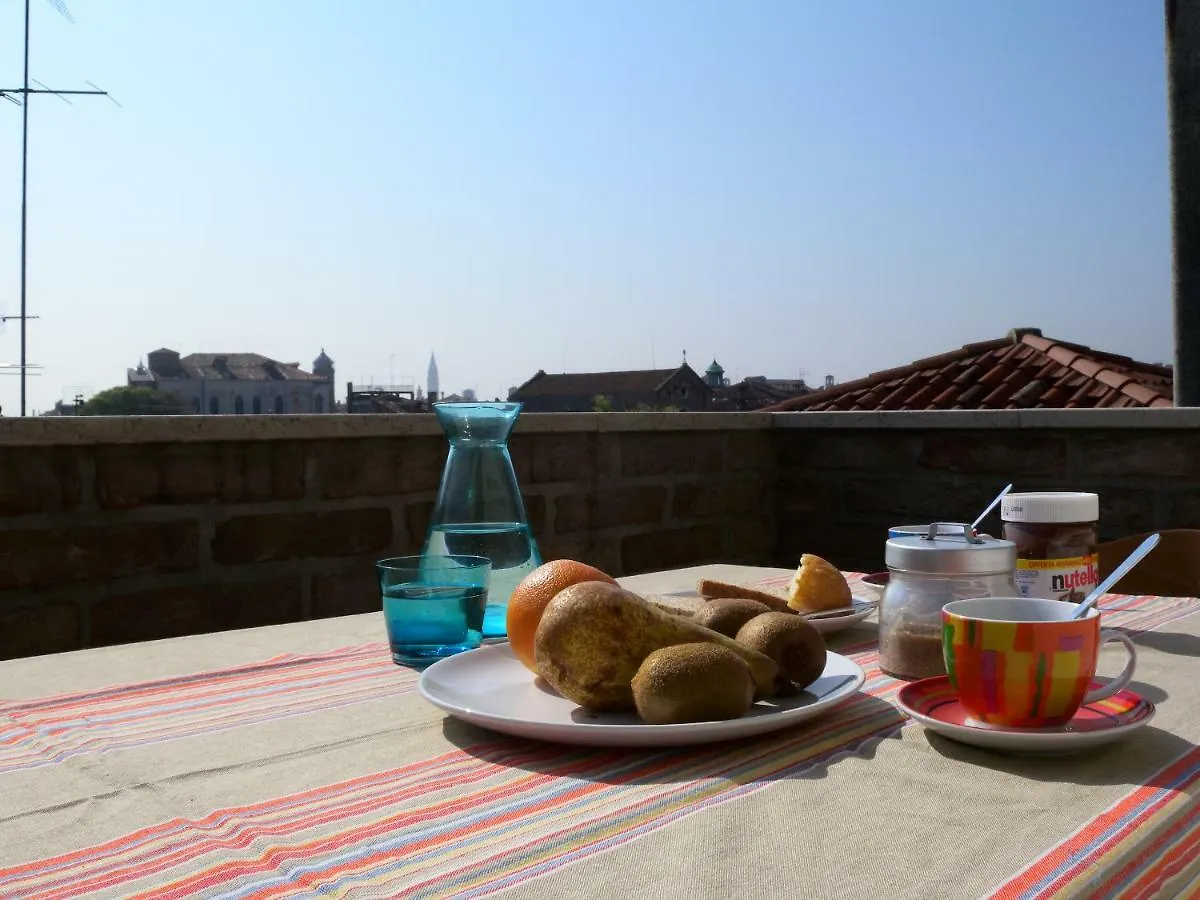 Apartment Ferienwohnung Finestra Su Venezia Italien